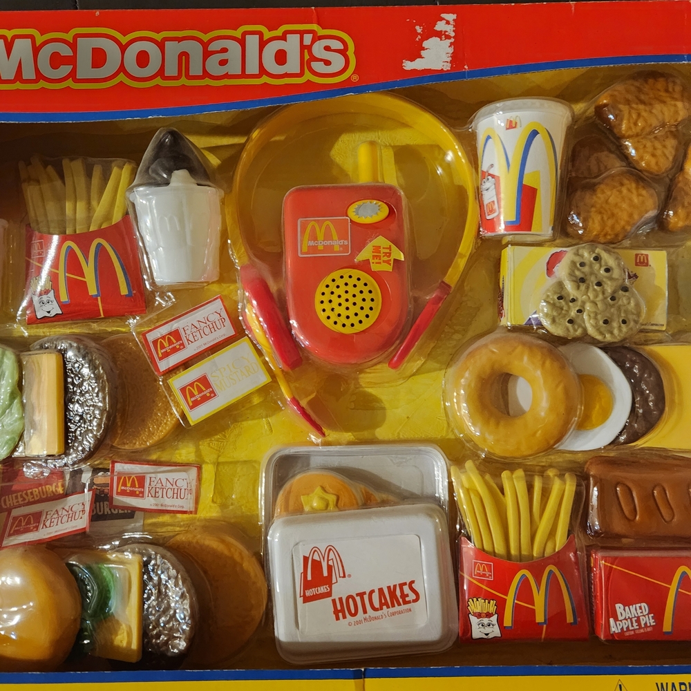 New Rare 2001 McDonald's 50 Piece Play Mealtime Set - Picture 3 of 12